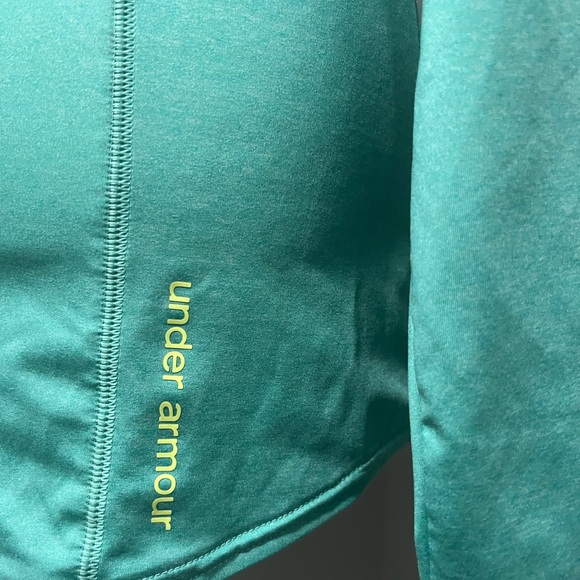 Under Armour Pullover Hoodie Lightweight ISO-Chill Fabric Ladies Size XS - Picture 6 of 8